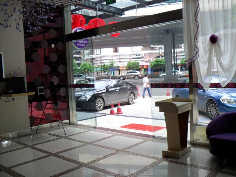 V8 Hotel - Xicun Canton Esterno foto